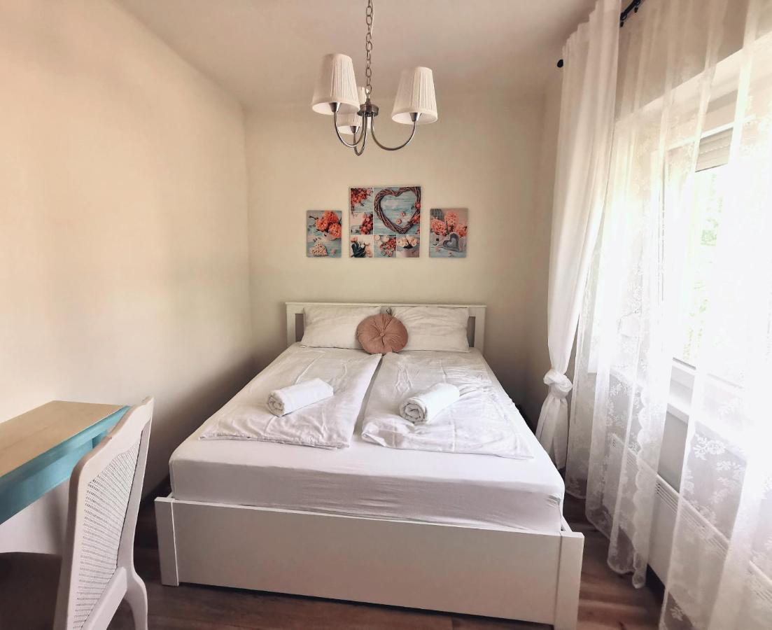 Family Garden Apartmanház Siofok Dış mekan fotoğraf